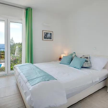 Ferienhaus In Linardići