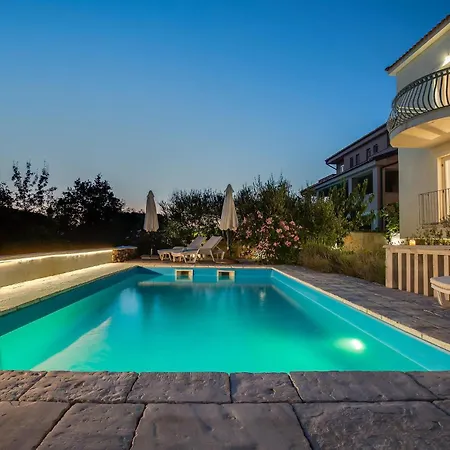 Holiday home Amazing In With Wifi *