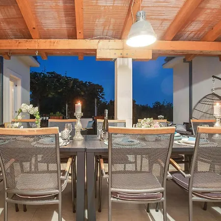 Holiday home Amazing In With Wifi